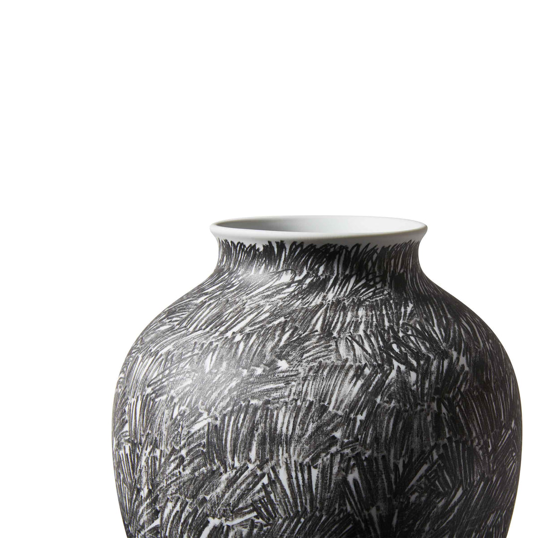 Porcelain Orcino Vase POST SCRIPTUM, designed by Formafantasma for Cassina 03