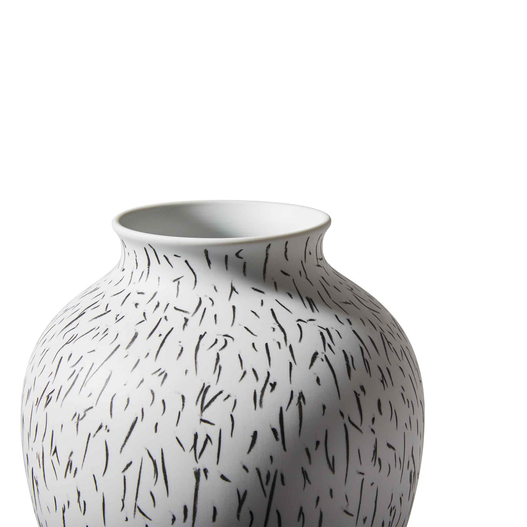 Porcelain Orcino Vase POST SCRIPTUM, designed by Formafantasma for Cassina 06