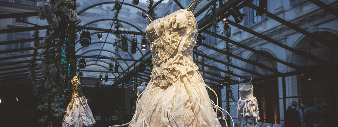 A paper dress, sign of a growing awareness about sustainable fashion