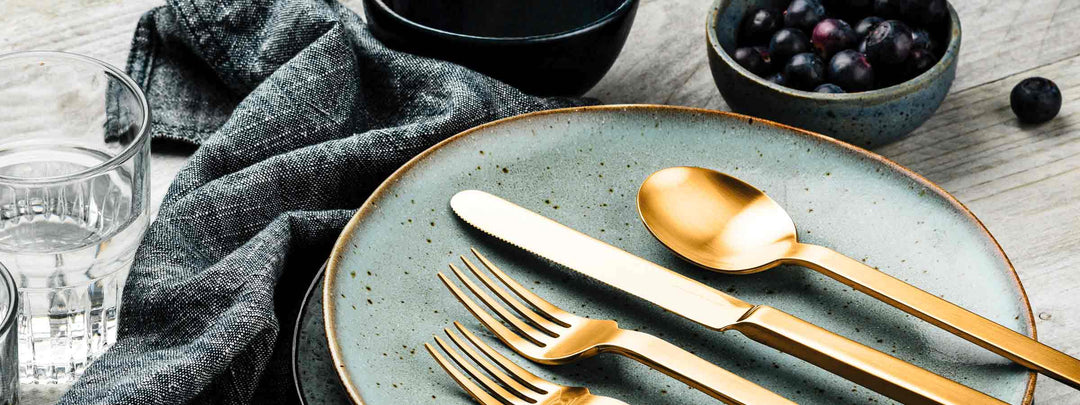 Gold metal kitchen cutlery by Mepra Design - Design Italy