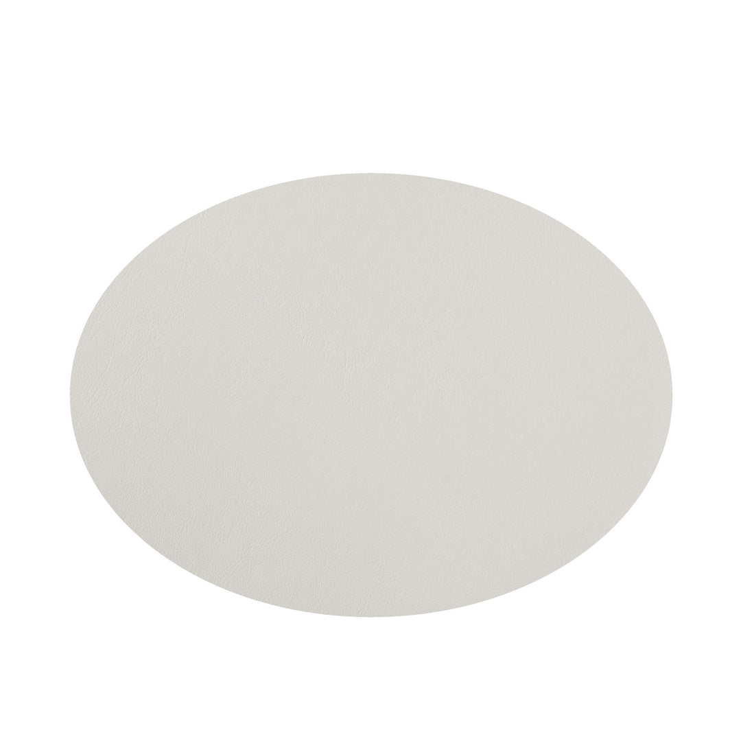 Individual ovalado de cuero y anillos para servilletas BOTTEGA por Ekaterina Borovkova para ADJ STYLE