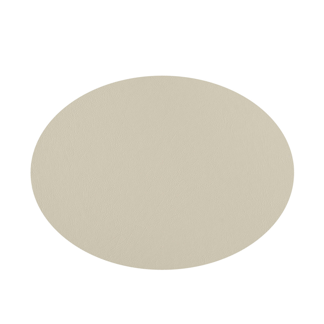 Individual ovalado de cuero y anillos para servilletas BOTTEGA por Ekaterina Borovkova para ADJ STYLE