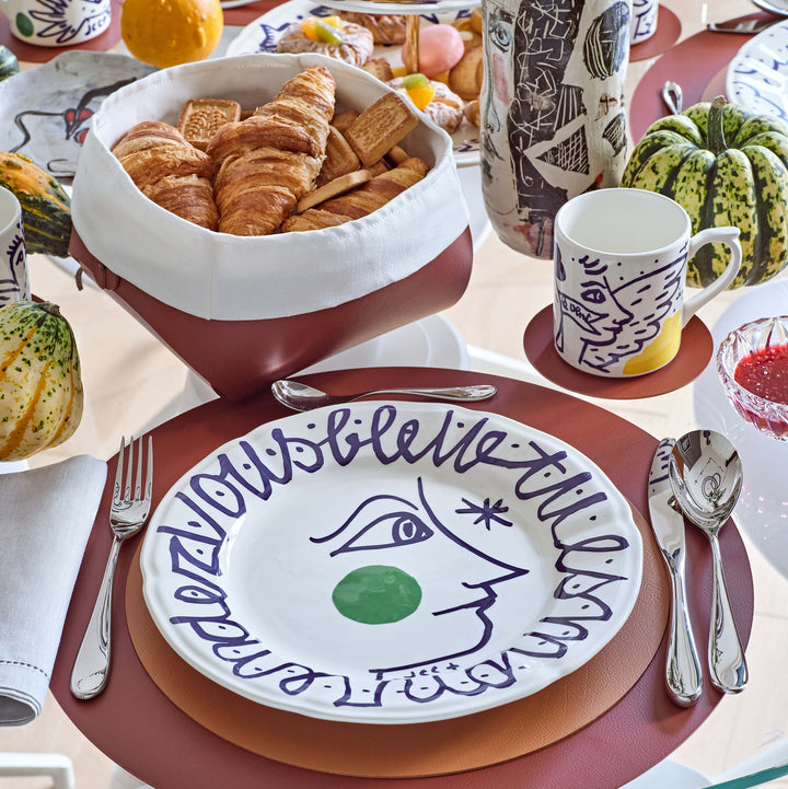 Individual redondo de cuero y anillos para servilletas BOTTEGA por Ekaterina Borovkova para ADJ STYLE