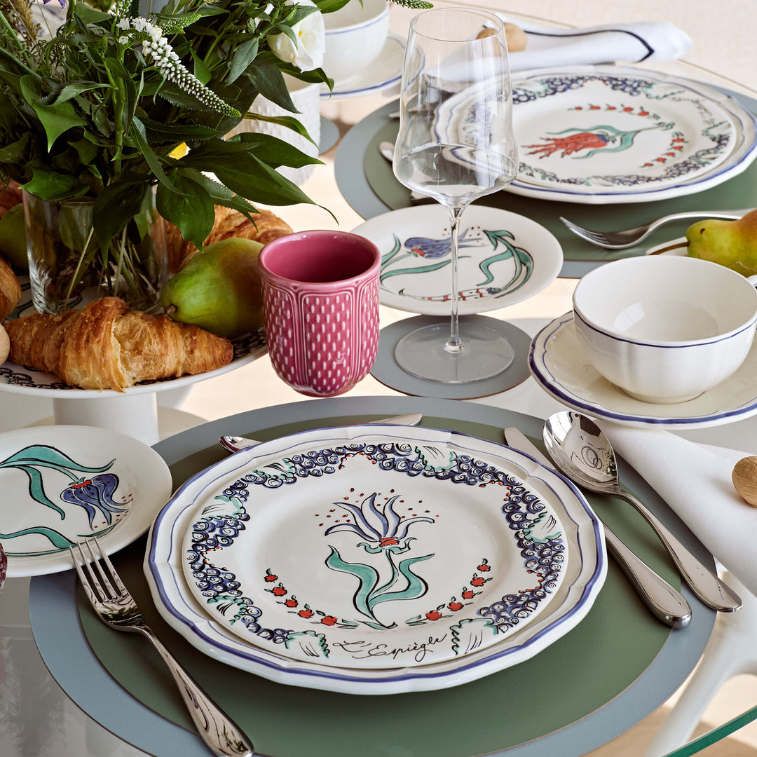 Individual redondo de cuero y anillos para servilletas BOTTEGA por Ekaterina Borovkova para ADJ STYLE