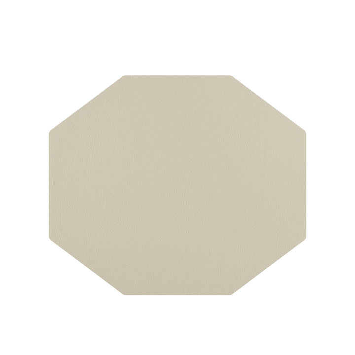 Individual octagonal de cuero y anillos para servilletas BOTTEGA por Ekaterina Borovkova para ADJ STYLE