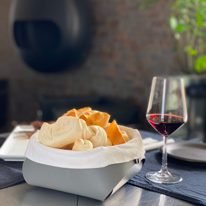 Cesto per Pane in Pelle con Sacchetto di Cotone - Set da 2 di Ekaterina Borovkova per ADJ STYLE