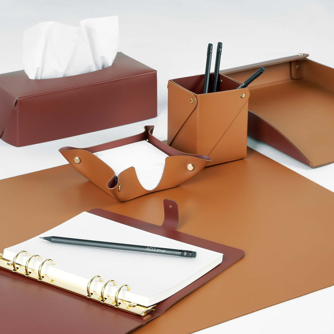 Ensemble de bureau en cuir – Plateau à papier et porte-stylo par Ekaterina Borovkova pour ADJ STYLE