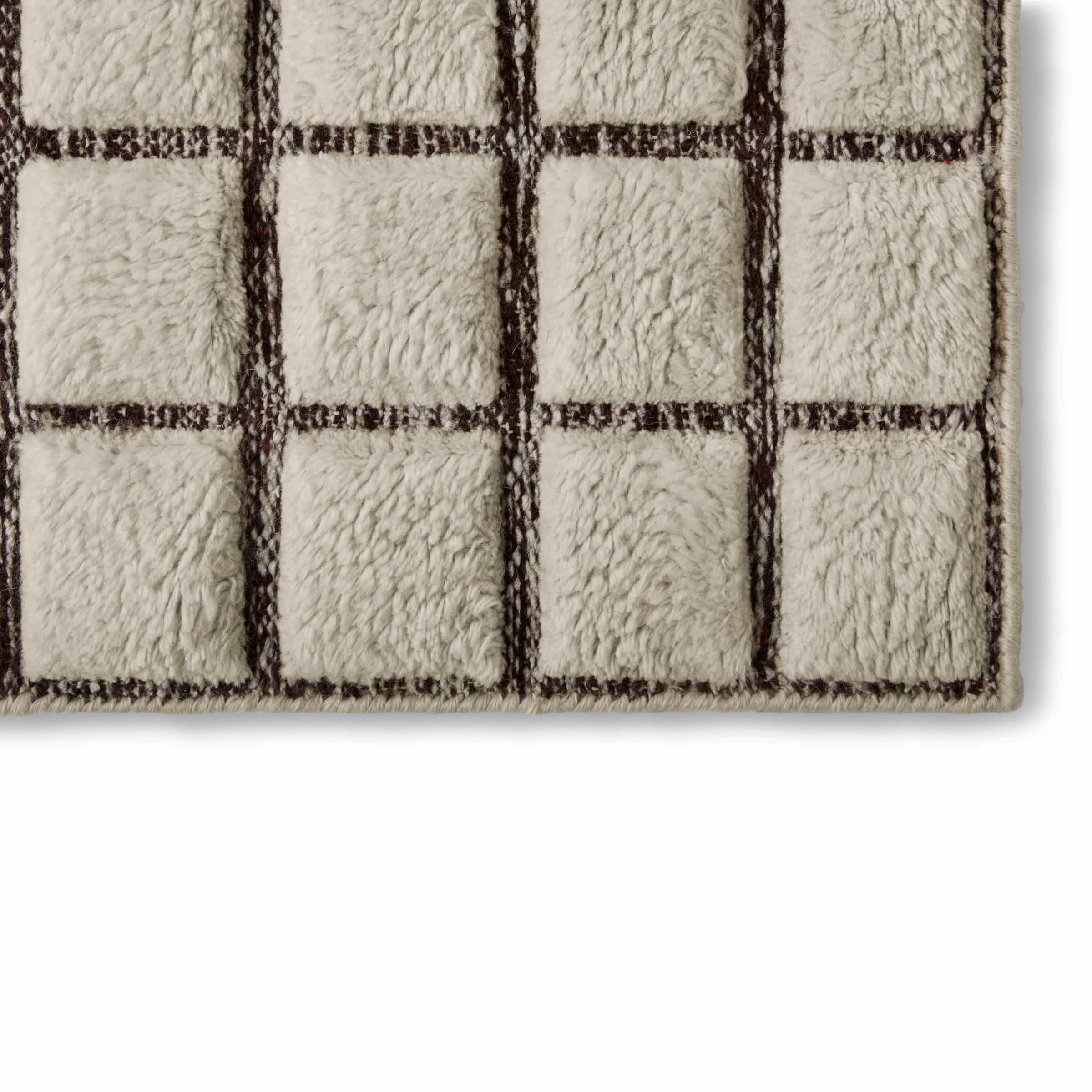Sahara MidGrid Wool Rug by Cassina – Contemporary | Design Italy