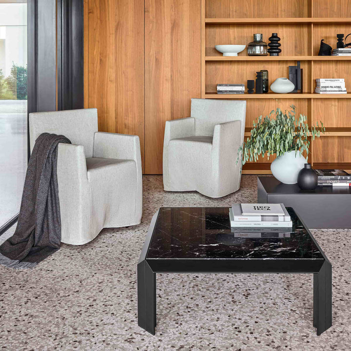 Tavolino T-TABLE di Angelo Mangiarotti per Baleri Italia