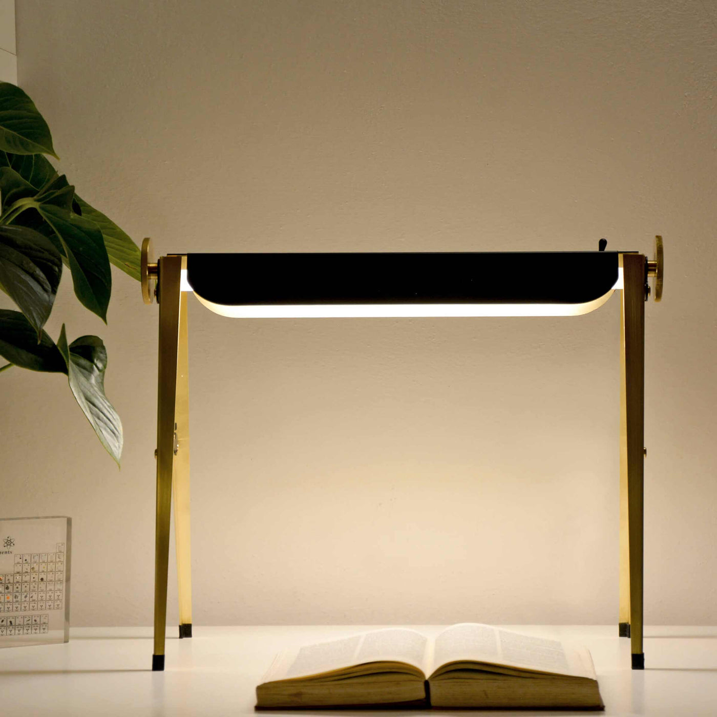 Brass Table Lamp CAVALLETTO by Hi.Project for Brillamenti 010