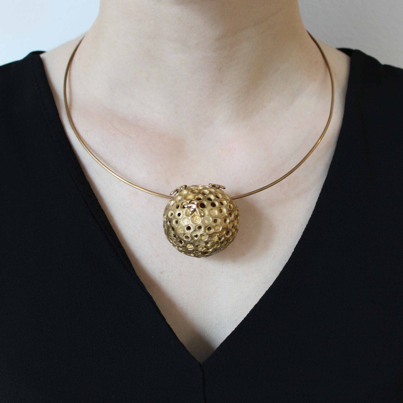 Bronze Necklace BEEHIVE by Jessica Carroll for BABS Art Gallery - Limited Edition 02