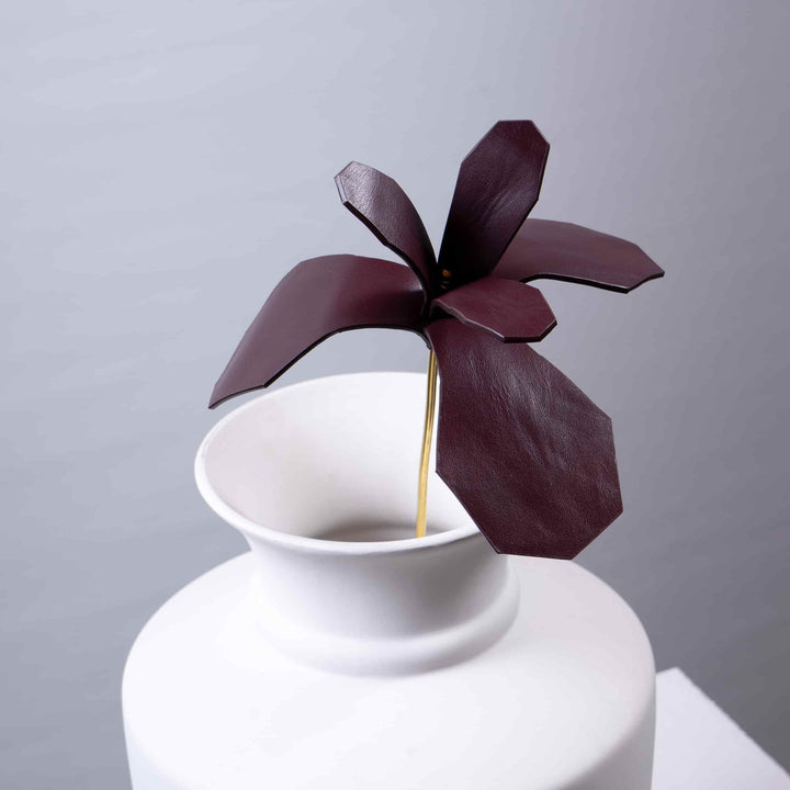 Leather Decorative Object ÈDEN by MARCO Atelier