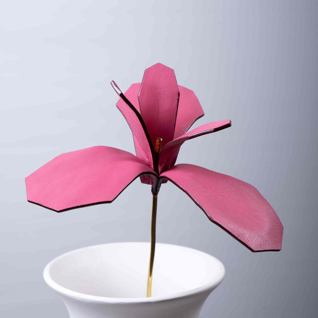 Leather Decorative Object ÈDEN by MARCO Atelier