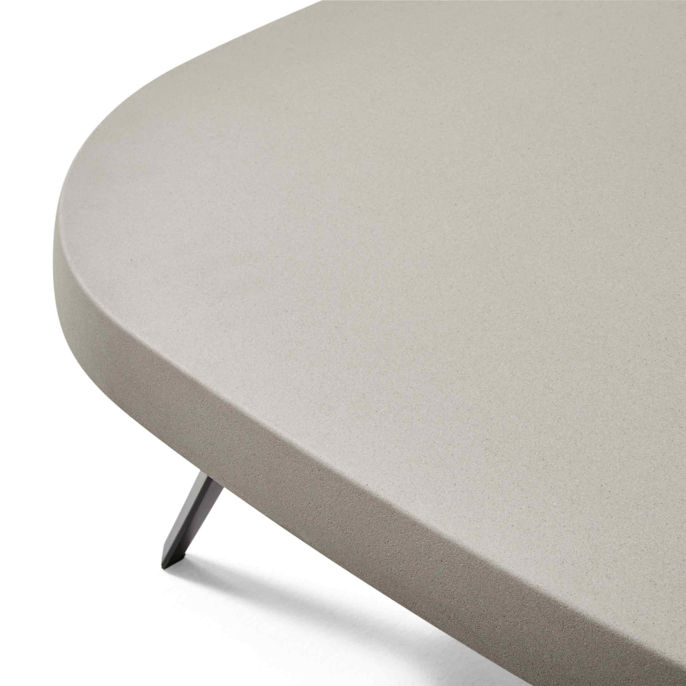 Outdoor Low Table MEXIQUE by Charlotte Perriand for Cassina.Shop