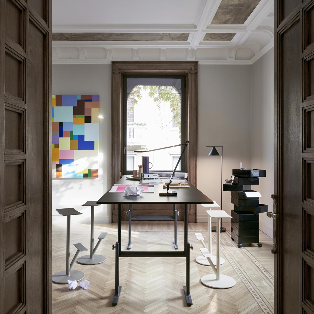 Drawer Unit on Wheels 360° by Konstantin Grcic for Magis. Shop on