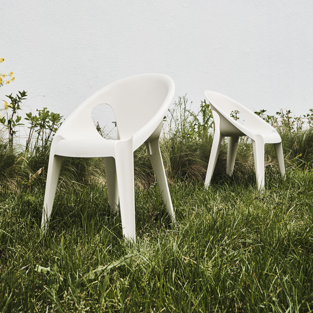 Outdoor Stackable Armrest Chair BELL by Konstantin Grcic for Magis 04