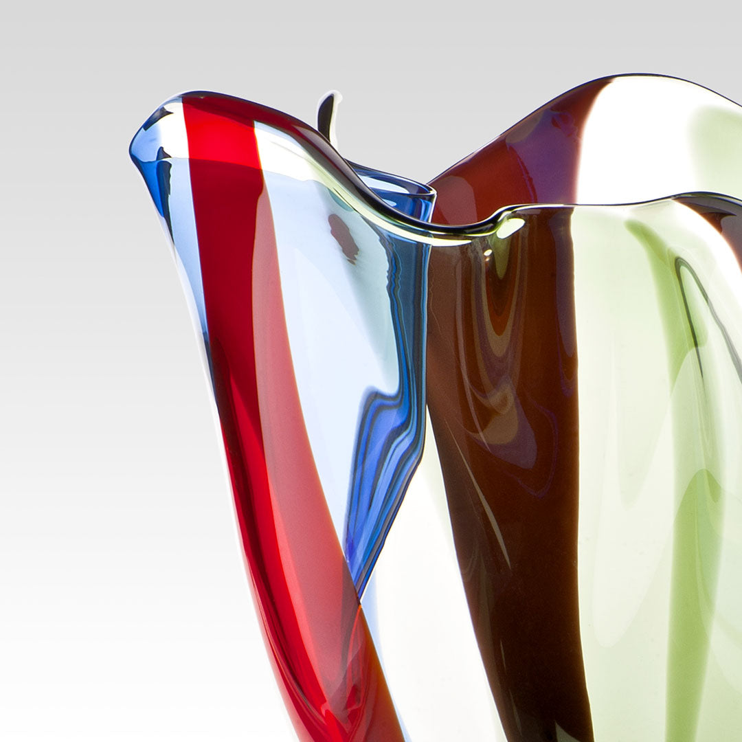 Murano Glass Vase KUKINTO by Timo Sarpaneva for Venini. Shop on