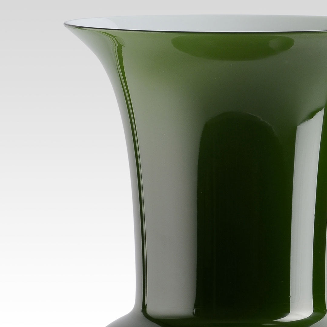 VENINI MURANO Opalino グリーンガラス フラワーベース Murano Glass Vase OPALINO by Venini. Shop on Design Italy