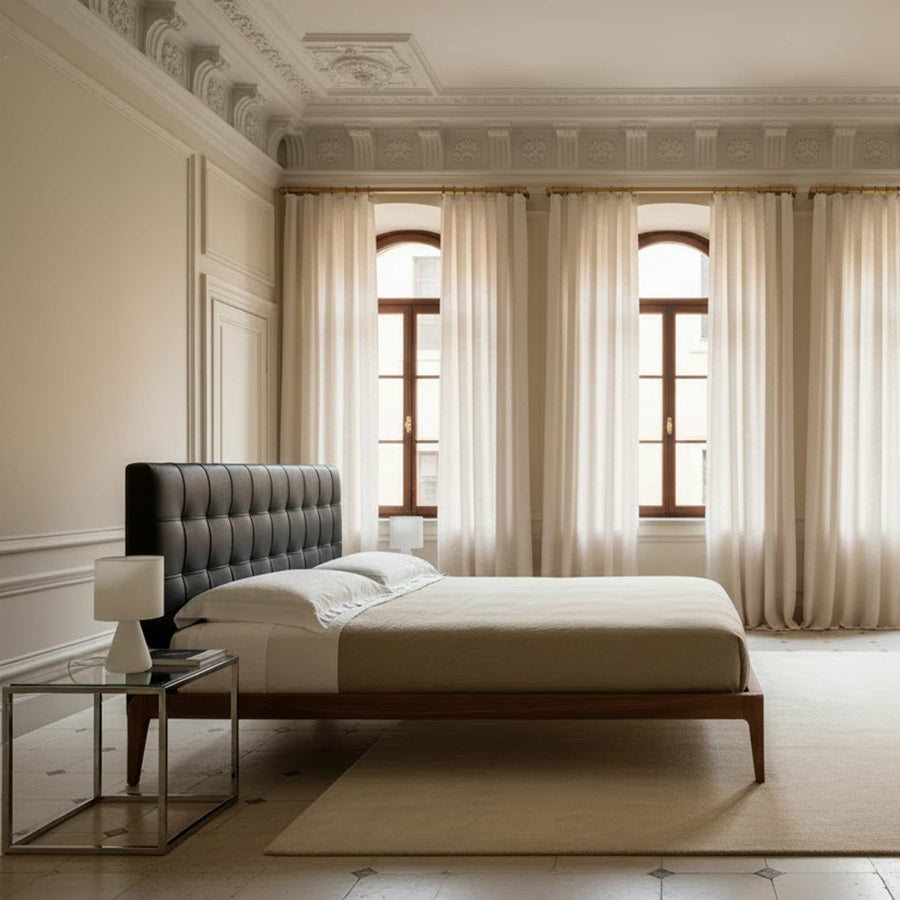 Natual-Walnut-Wood-Bed-SIG.RE-Dale_Italia-2400x2400_1