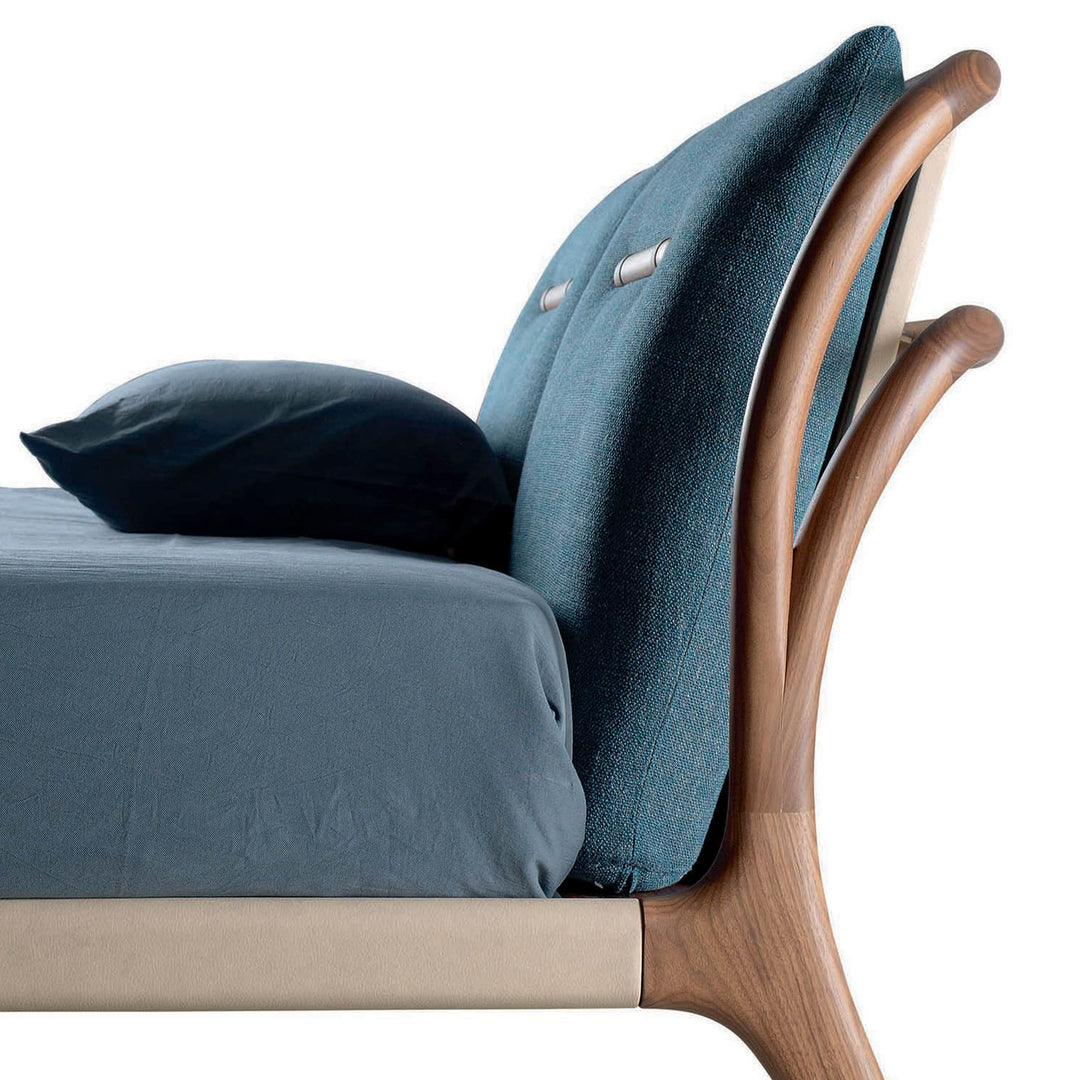 Lit en bois de noyer SMUSSO par Dale Italia