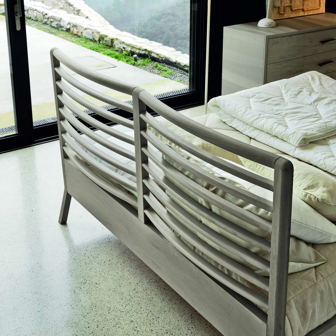 Lit en bois de noyer ESSENTIA par Dale Italia