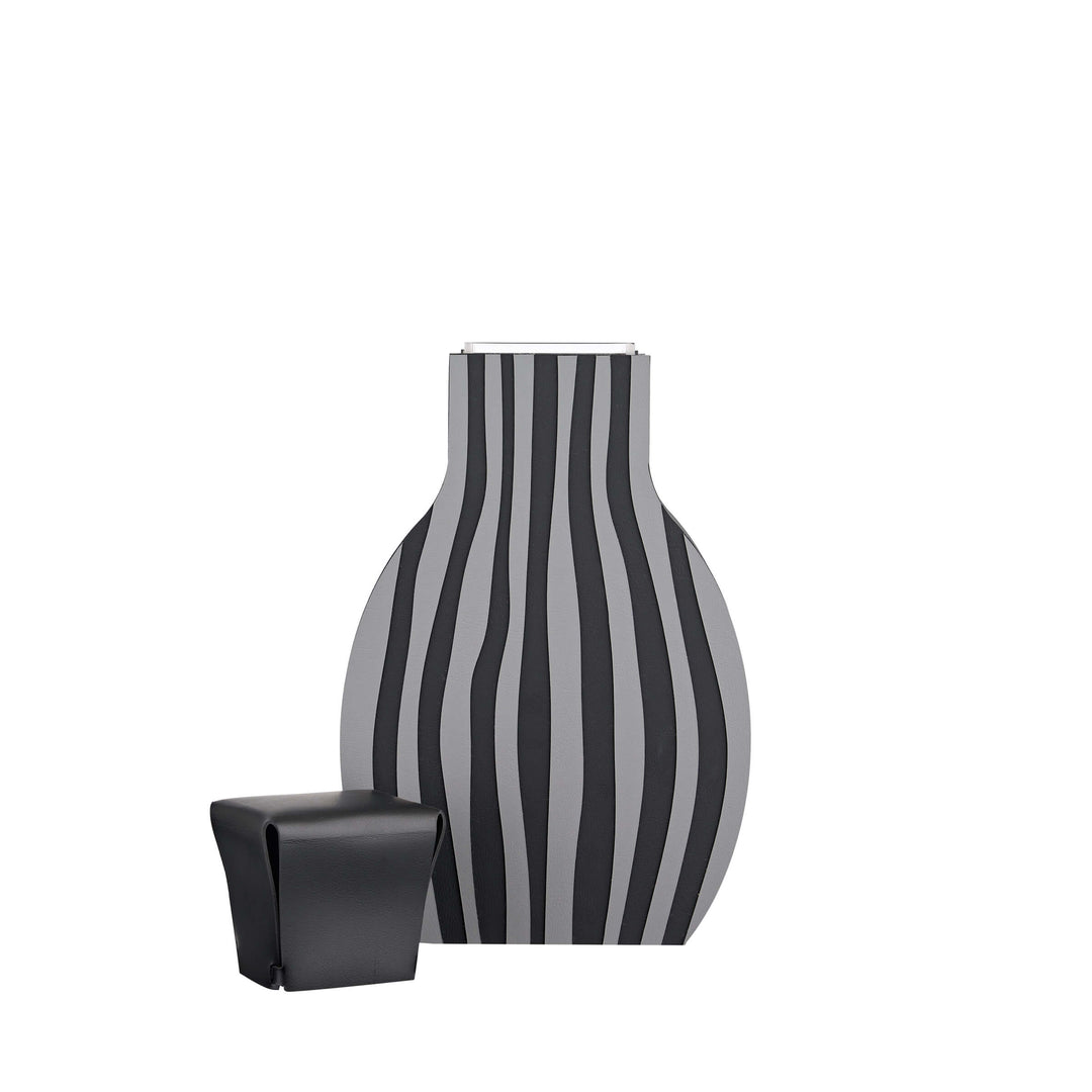 Leder-Dekorationsobjekt VASE OTTO GRAPHIC von Gianpaolo Venier für ADJ STYLE