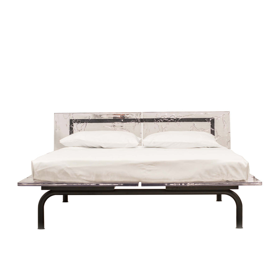 Bed AMANTE by Andrea Bertinotti for Sturm Milano 01