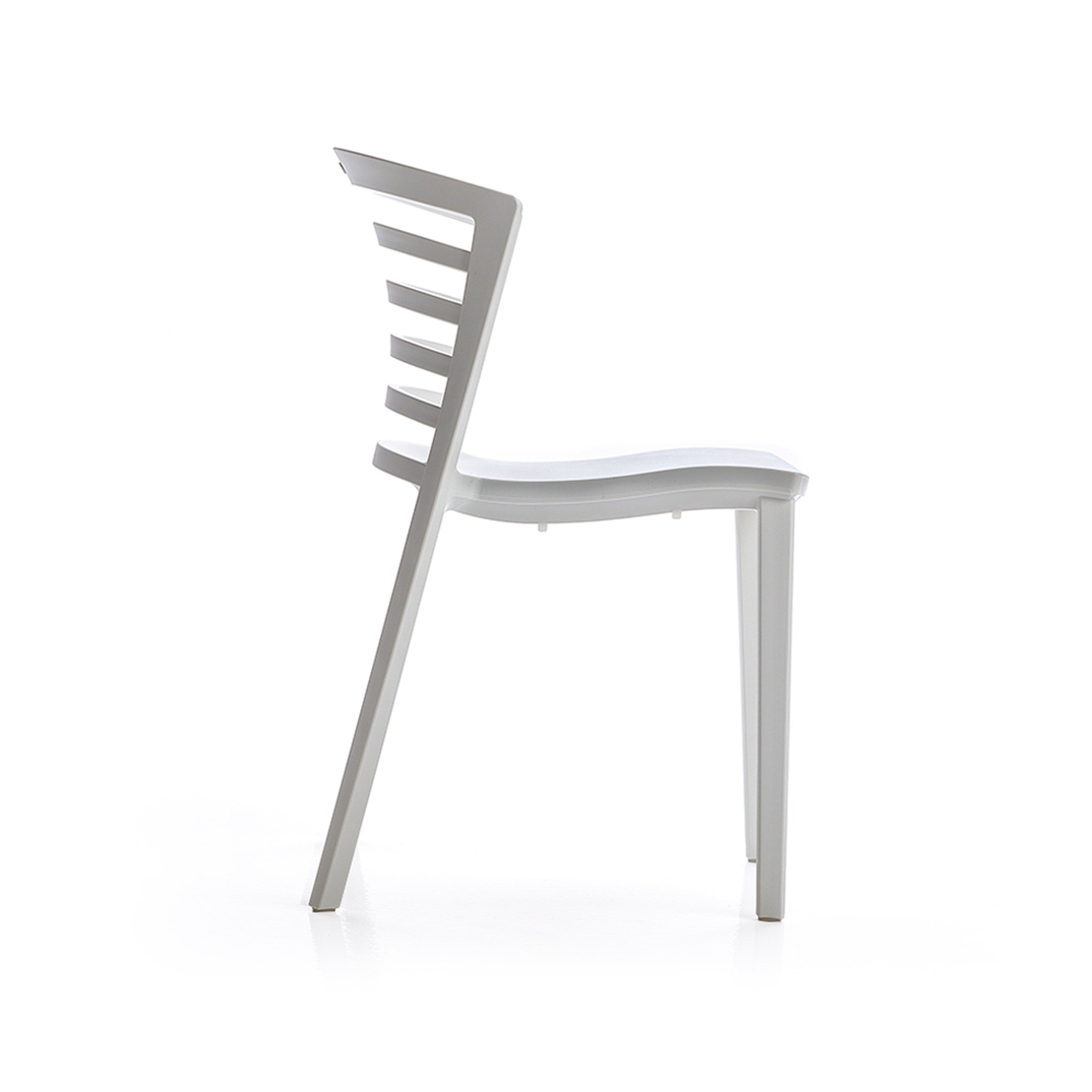 美品Paolo FavarettoデザインVeneziaチェア　白　イタリア Stackable Polypropylene Chair VENEZIA by Favaretto & Partners for
