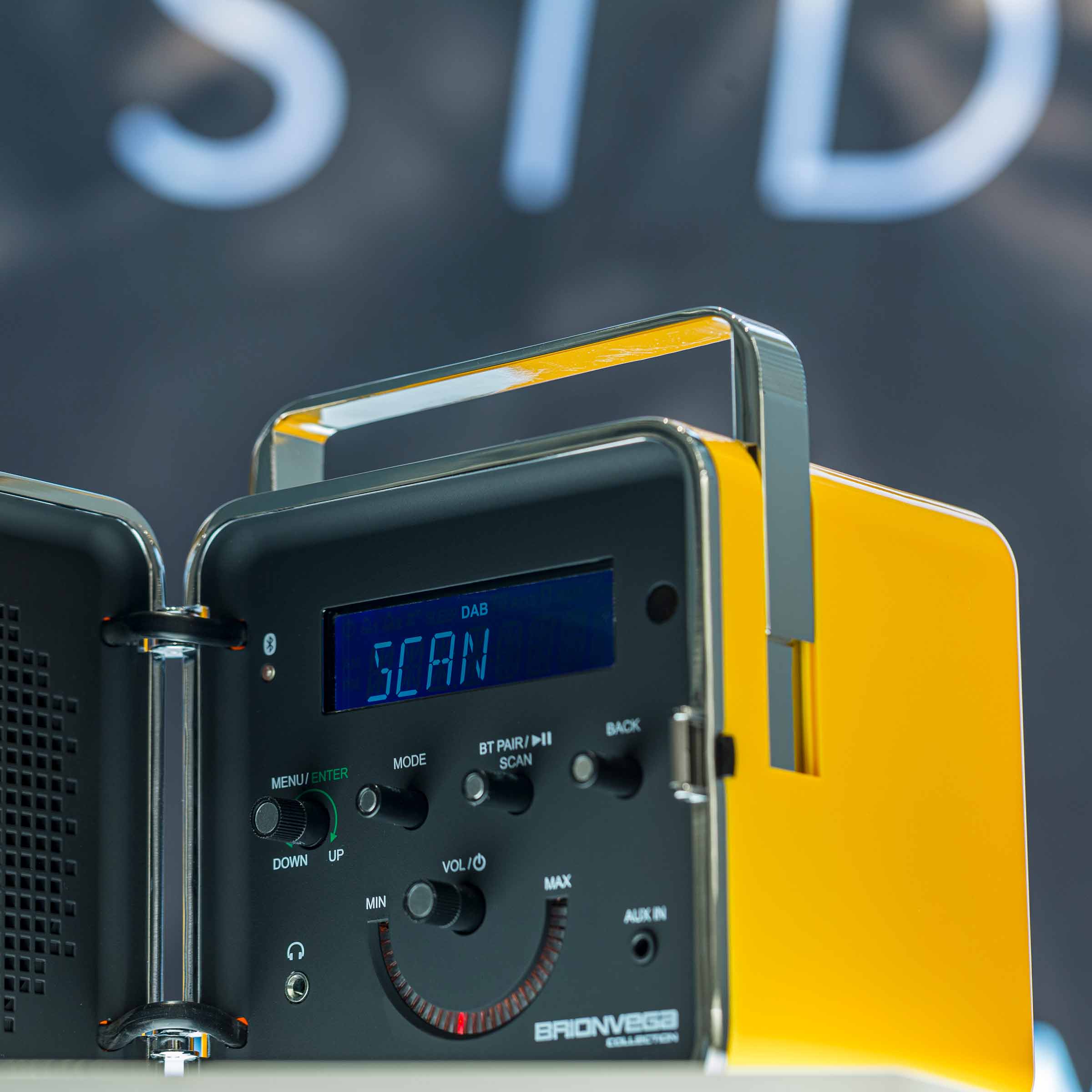 Bluetooth Radio RADIO.CUBO 50° by Sapper & Zanuso for Brionvega