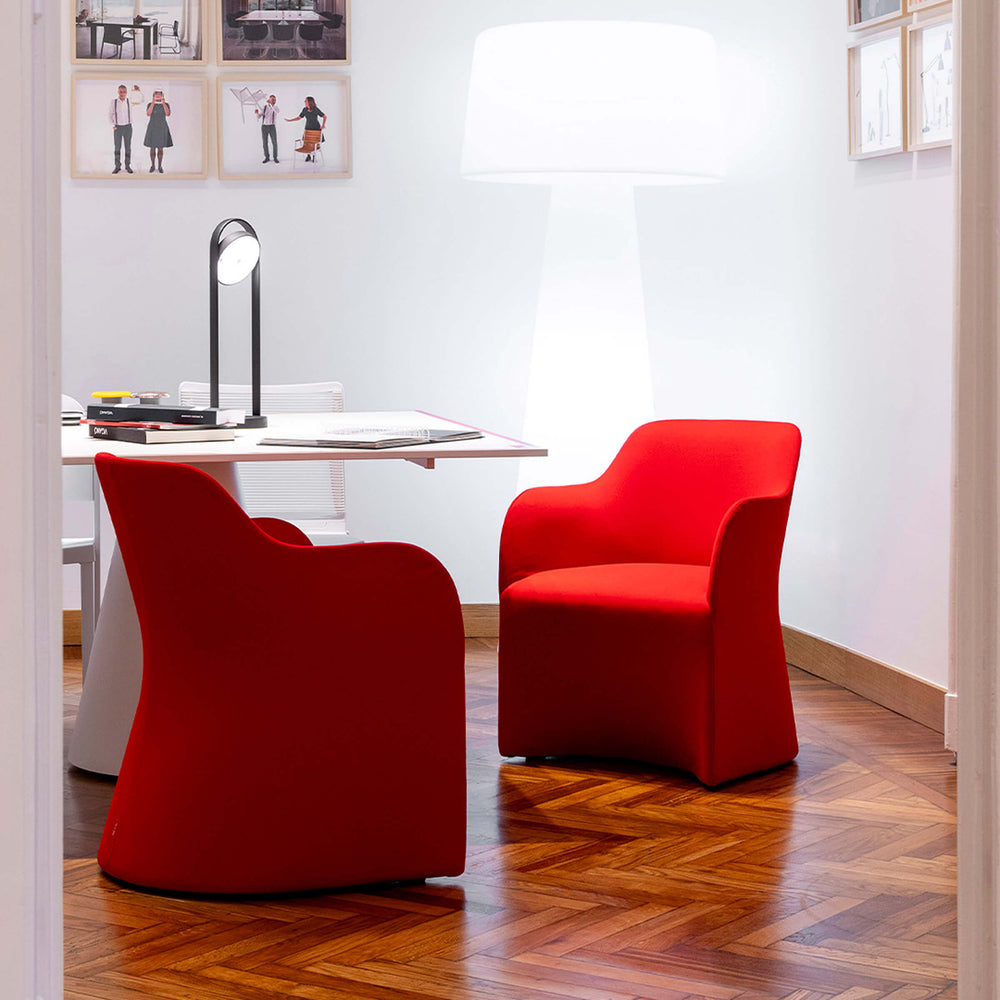 Visitor Armchair MAGGY BIG by Viganò