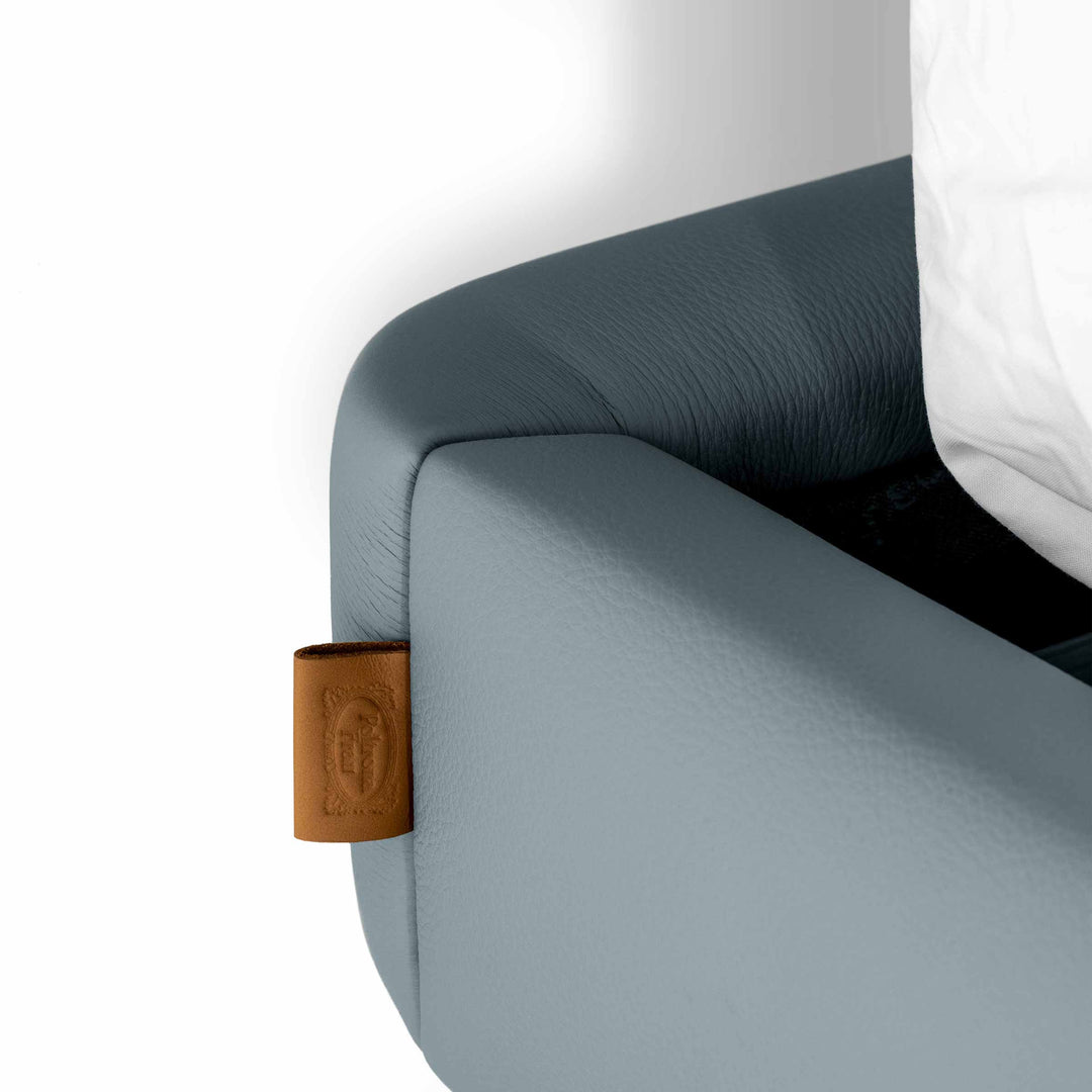 Leather Bed FERDINANDEA by Design Centre for Poltrona Frau 06