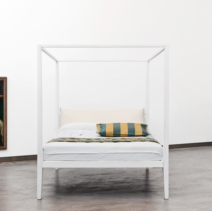 Lit à baldaquin MOHELI par Orizzonti pour Horm