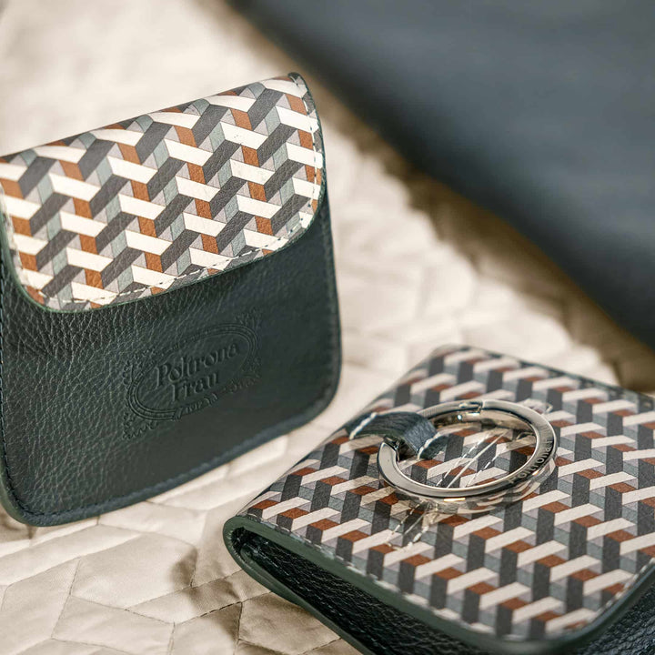 Bolsillo de Cuero para Galletas PET COLLECTION por Poltrona Frau Style & Design Centre