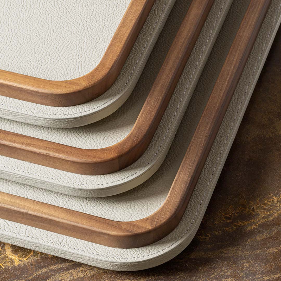 Leather Tray TABLEWARE COLLECTION by Giobagnara for Poltrona Frau 4