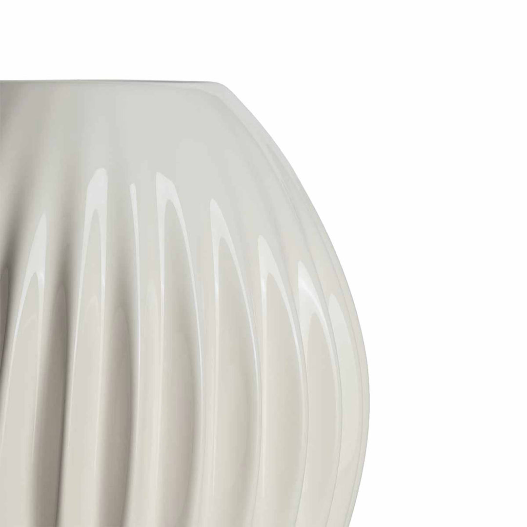 Ceramic Vase SHIWA by Yuki Nara for Poltrona Frau