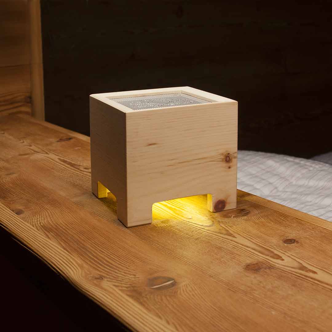 Small Lamp & Air Purifier ION by Hi.Project & Nicola Chiavarelli 03