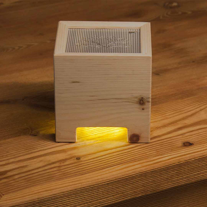 Small Lamp & Air Purifier ION by Hi.Project & Nicola Chiavarelli 01