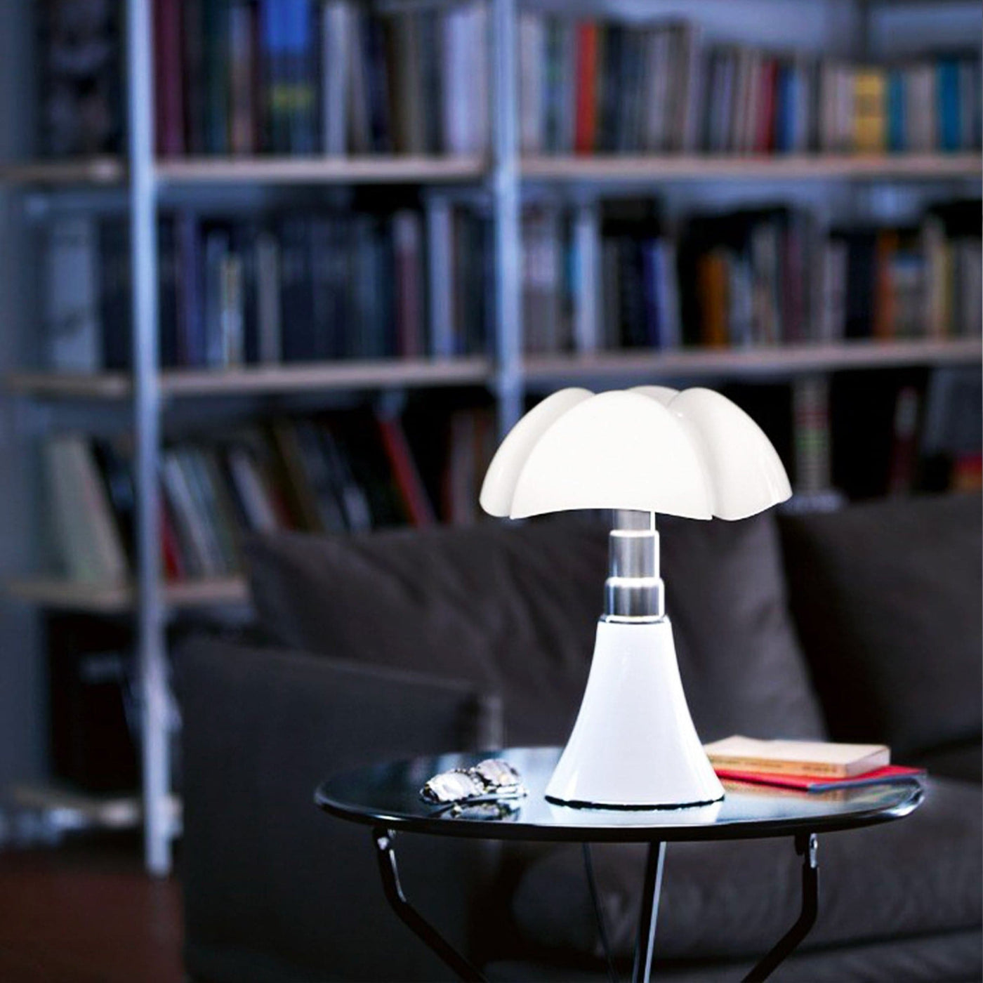 Table and Floor Lamp PIPISTRELLO 66-86 cm by Gae Aulenti 013