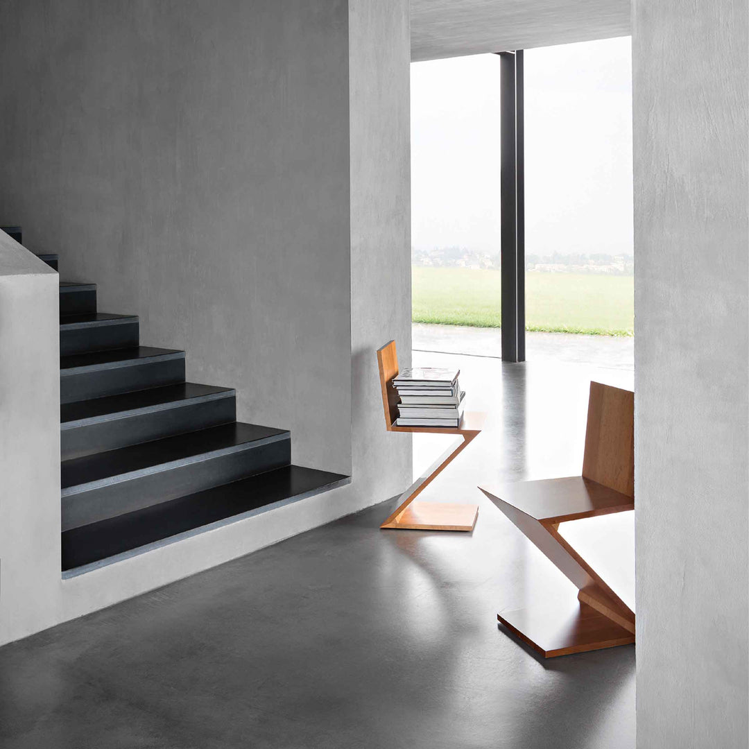 Cantiliver Wood Chair ZIG ZAG, designed by Gerrit T. Rietveld for Cassina 02