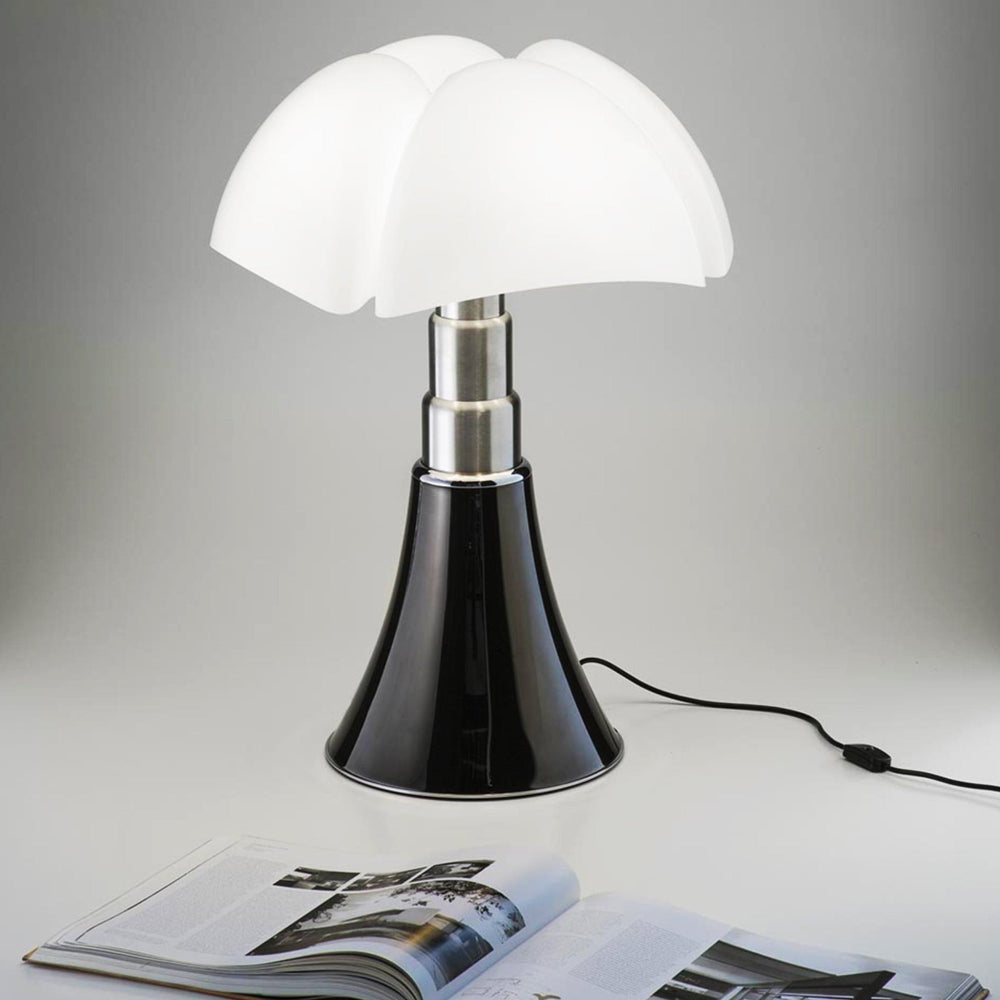 Table and Floor Lamp PIPISTRELLO 66-86 cm by Gae Aulenti 02