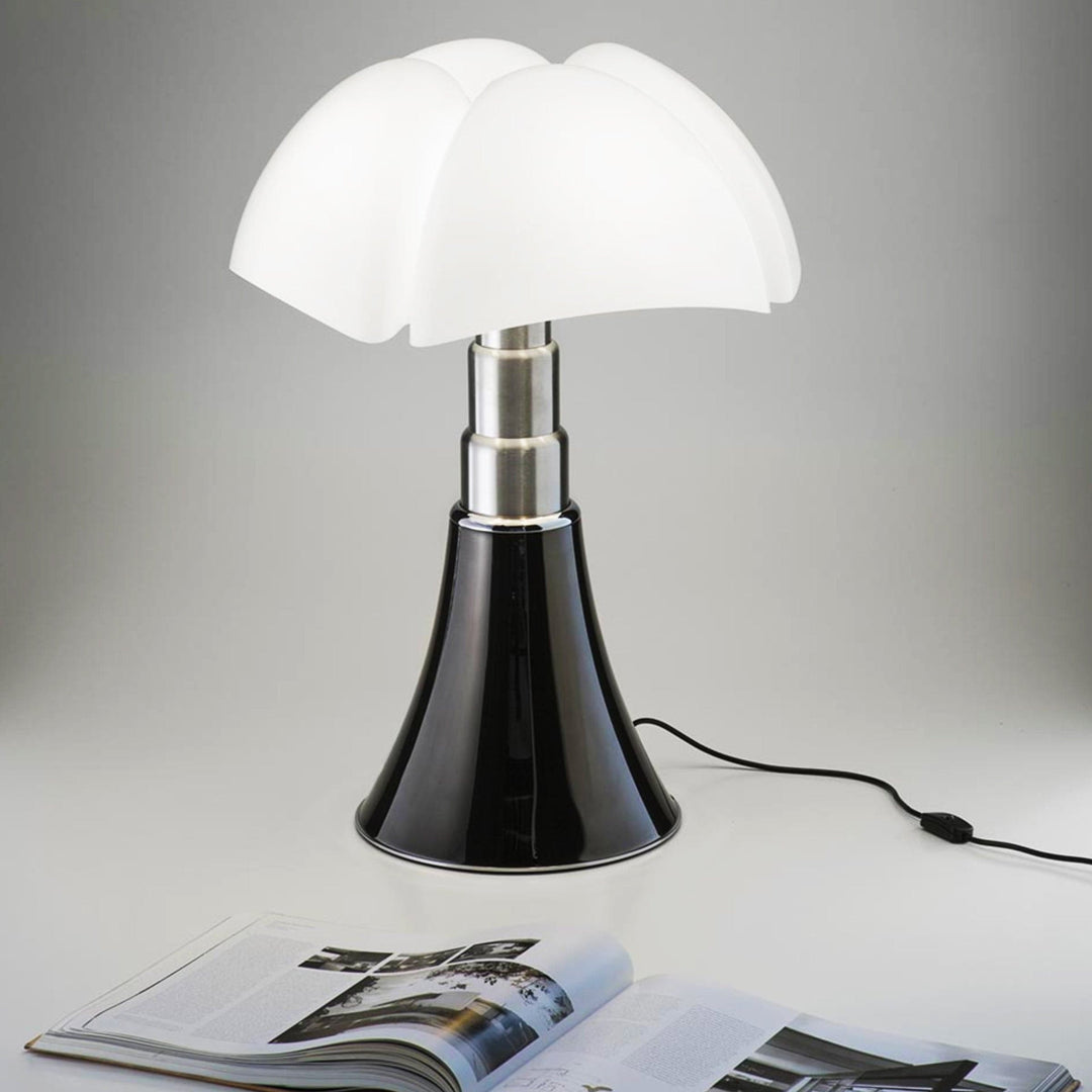 Table and Floor Lamp PIPISTRELLO 66-86 cm by Gae Aulenti - Design Italy