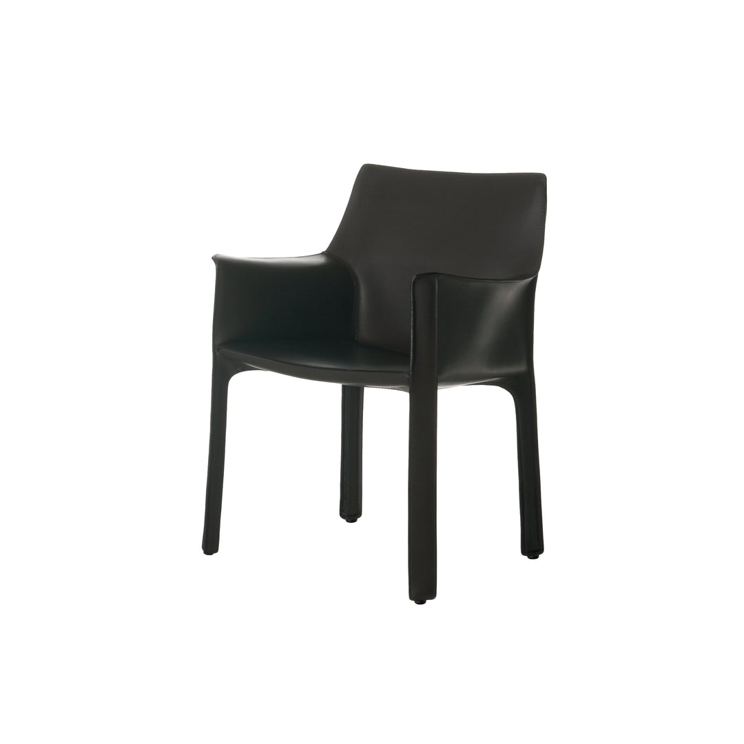 Leather Armchair CAB 413, designed by Mario Bellini for Cassina 04