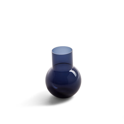 Vase BLUE PALLO by Carina Seth Andersson for Poltrona Frau 01