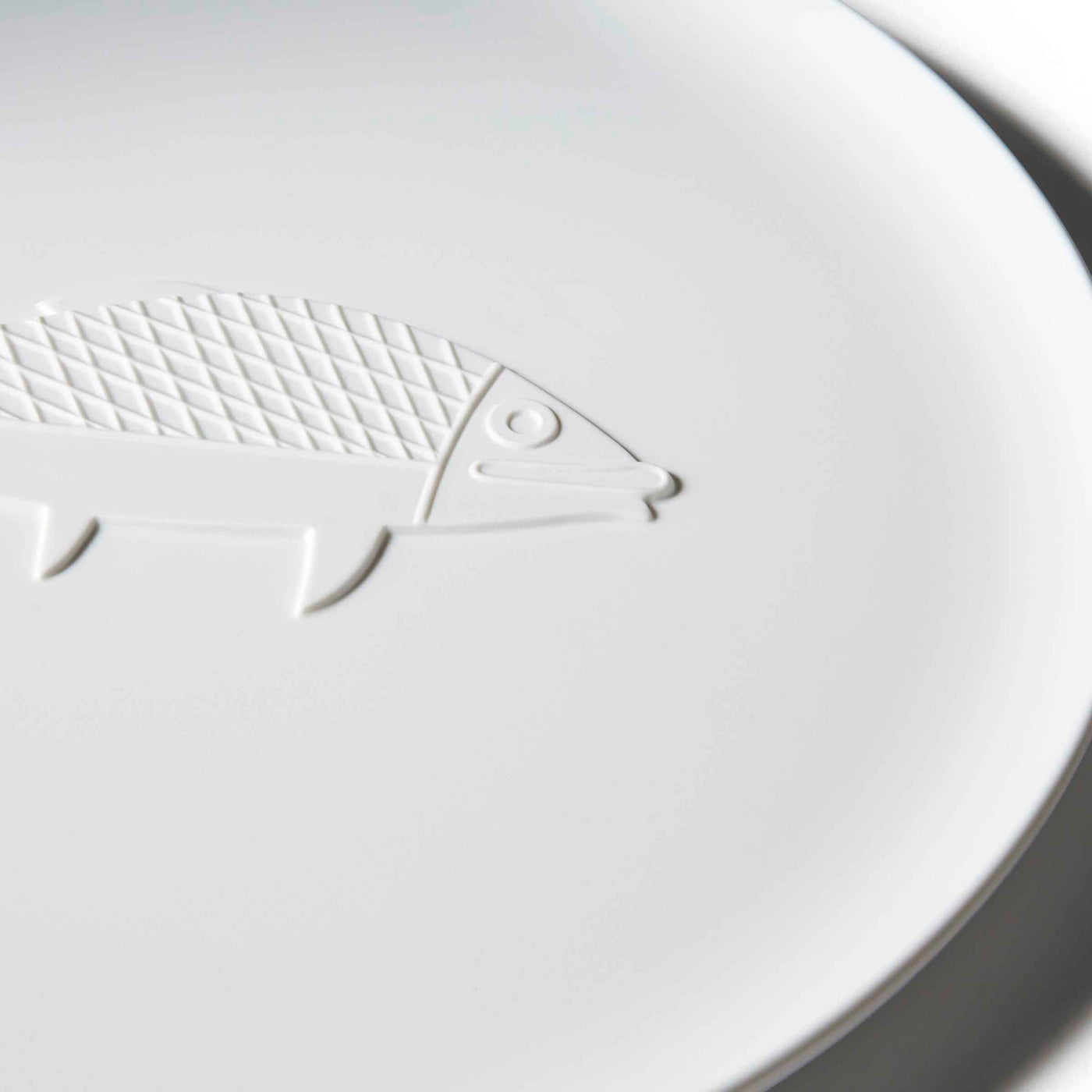 Round Porcelain Tray POISSON, designed by Richard Ginori for Cassina 05