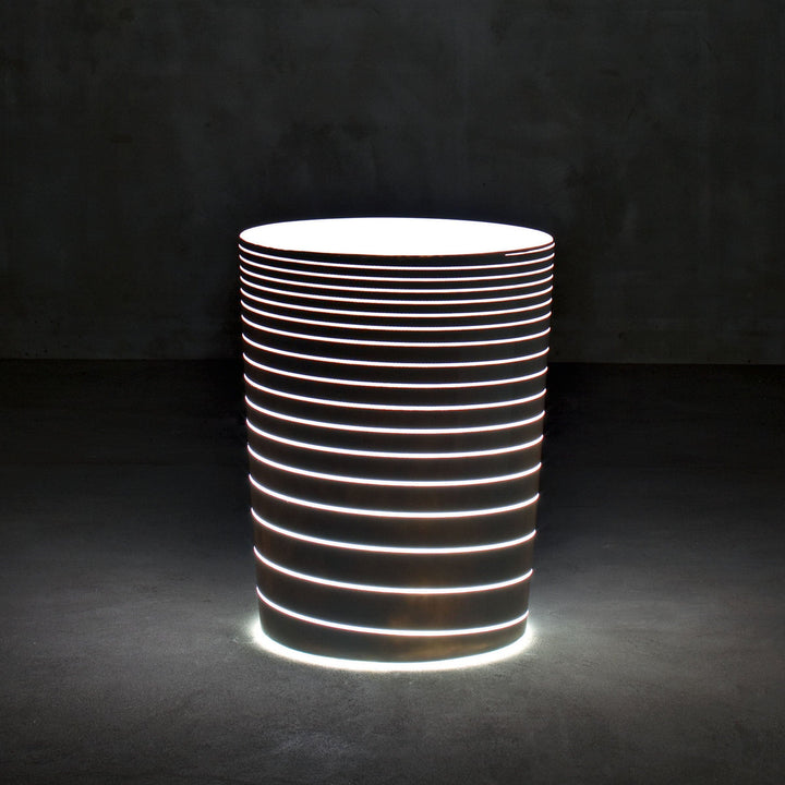 Outdoor Vase GRAND JANE with Light by Marc Sadler for Serralunga 02