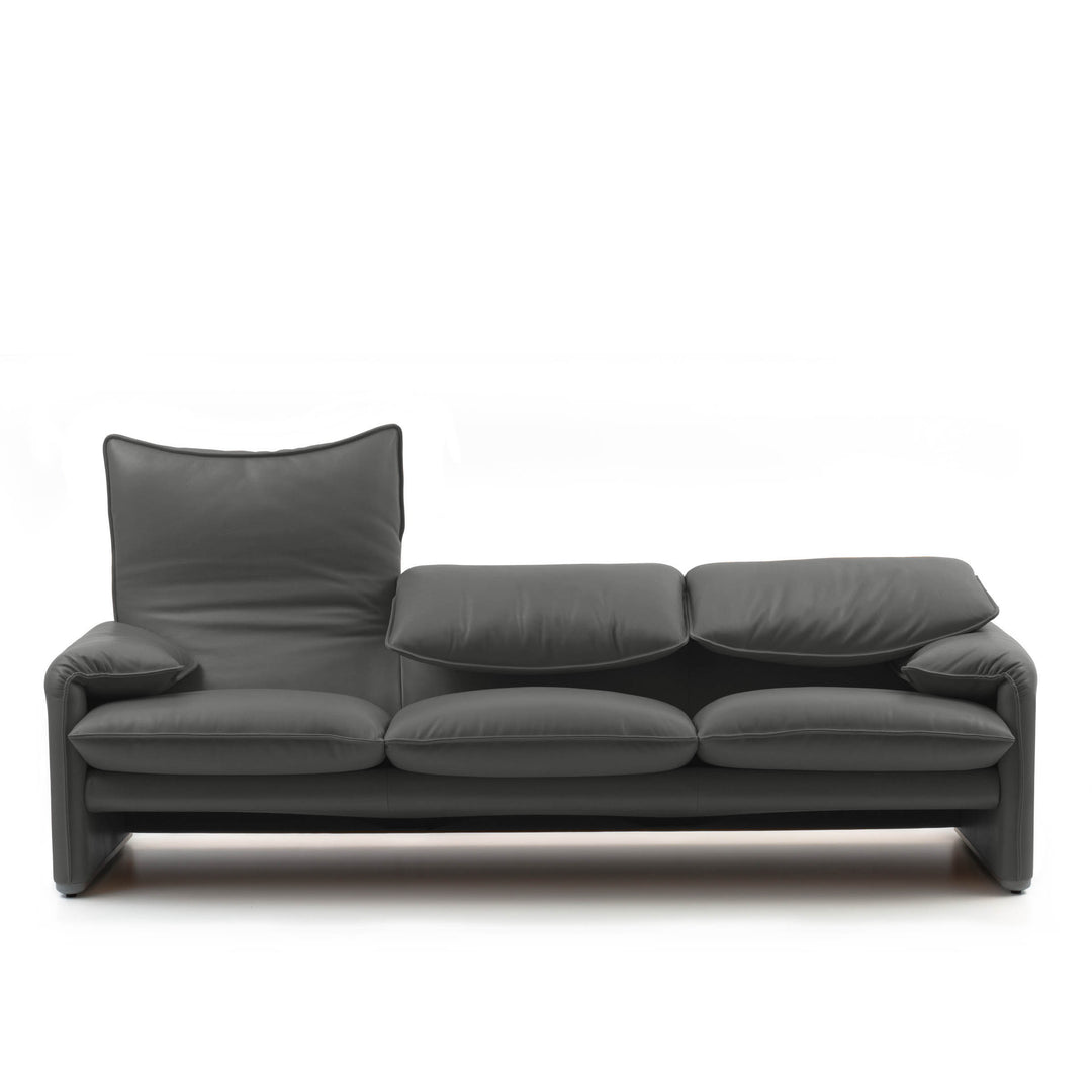 Leather Three-Seater Sofa MARALUNGA, designed by Vico Magistretti for Cassina 03
