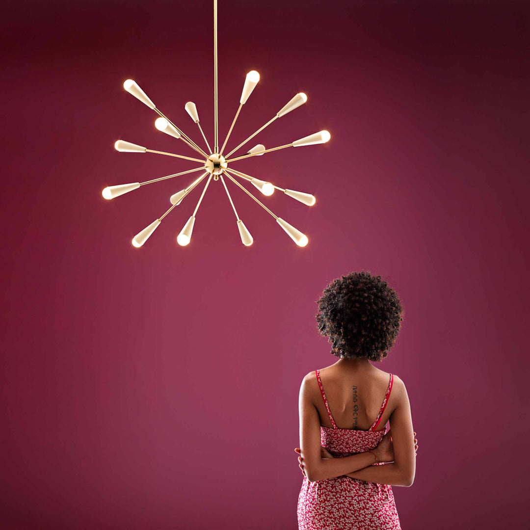 lustre Sputnik en liton à 24 brs des nnées 1950:: moderne et du milieu du siècle En vente sur lustre Sputnik en liton à 24 brs des nnées 1950:: moderne et du milieu du siècle En vente sur