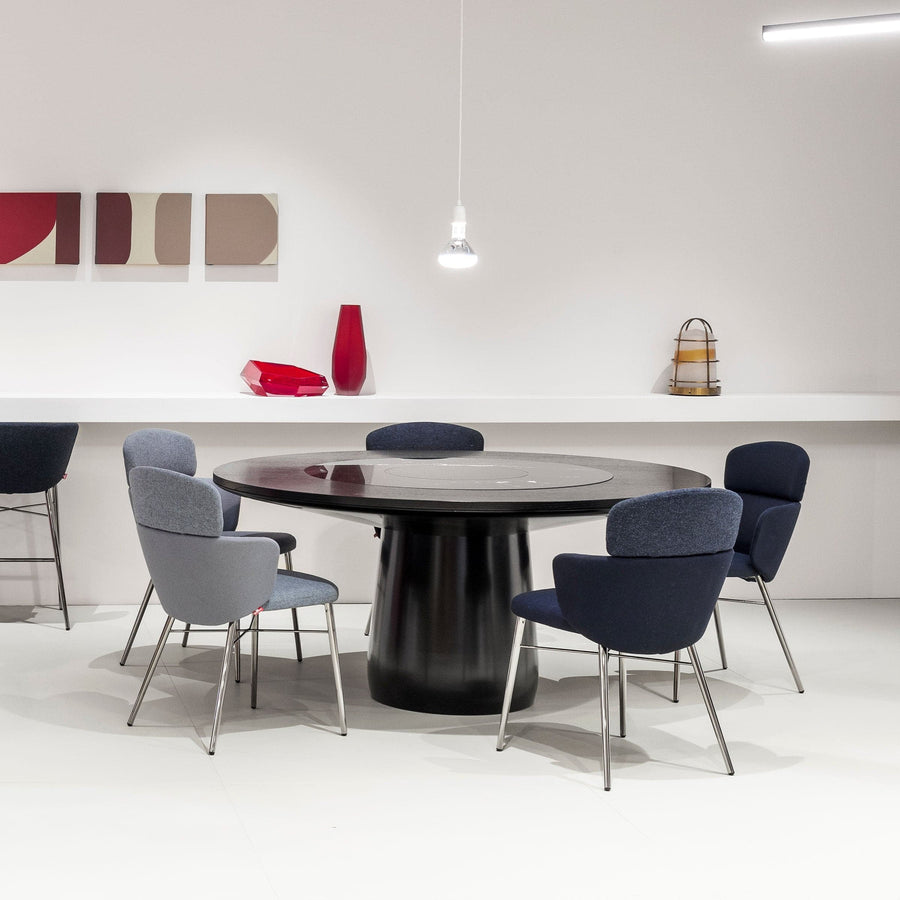 Upholstered Chair KIN by Radice Orlandini Designstudio 02