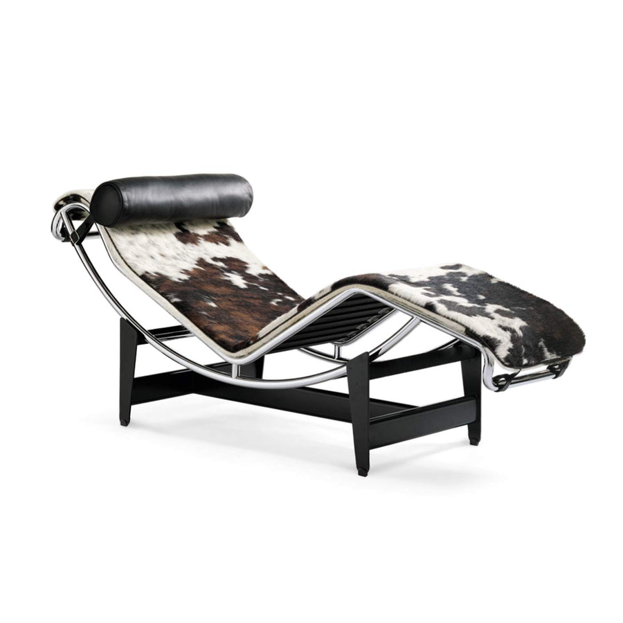 “4, Chaise Longue à reglage continu” designed by Le Corbusier, Pierre Jeanneret, Charlotte Perriand 01