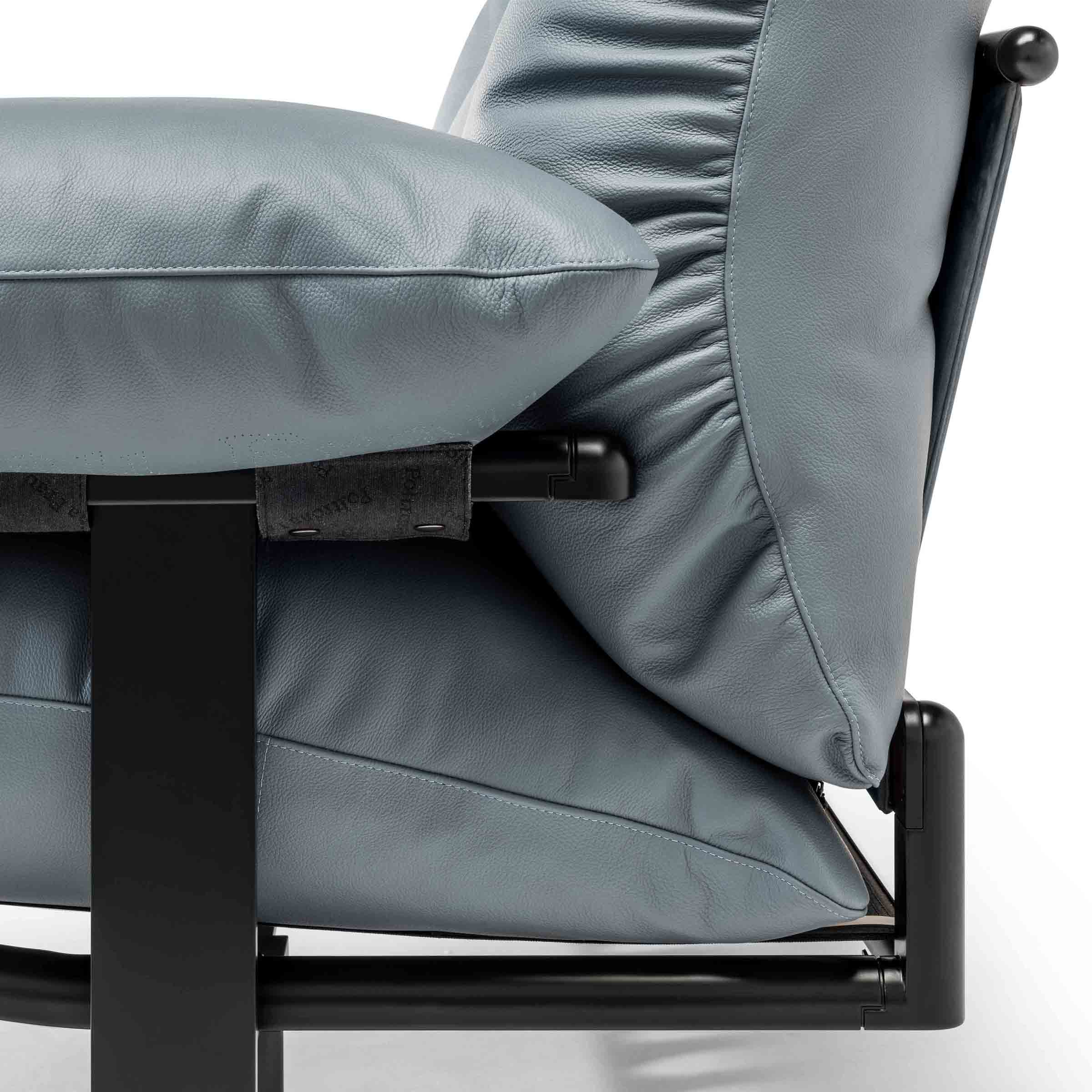 Leather Sofa OUVERTURE by Pierluigi Cerri for Poltrona Frau. Shop